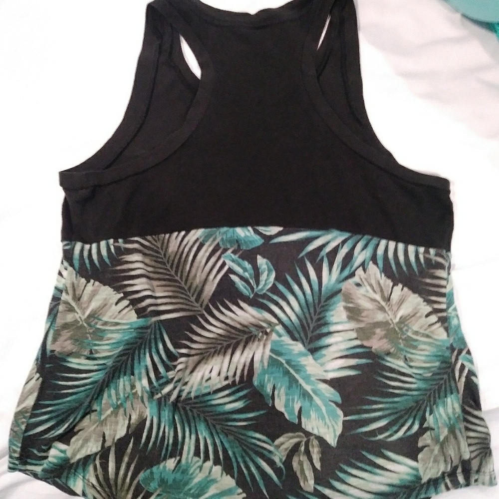 Pink Vs Tank Top - Picture 2 of 4